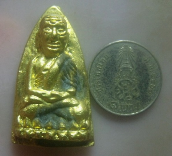 **วัดใจ**หลวงปู่ทวดหลังเตารีด วัดในหาน จ.ภูเก็ต เนื้อเปียกทอง ปี ๒๕๓๖**ตอกโค้ด เชิญชมครับ 