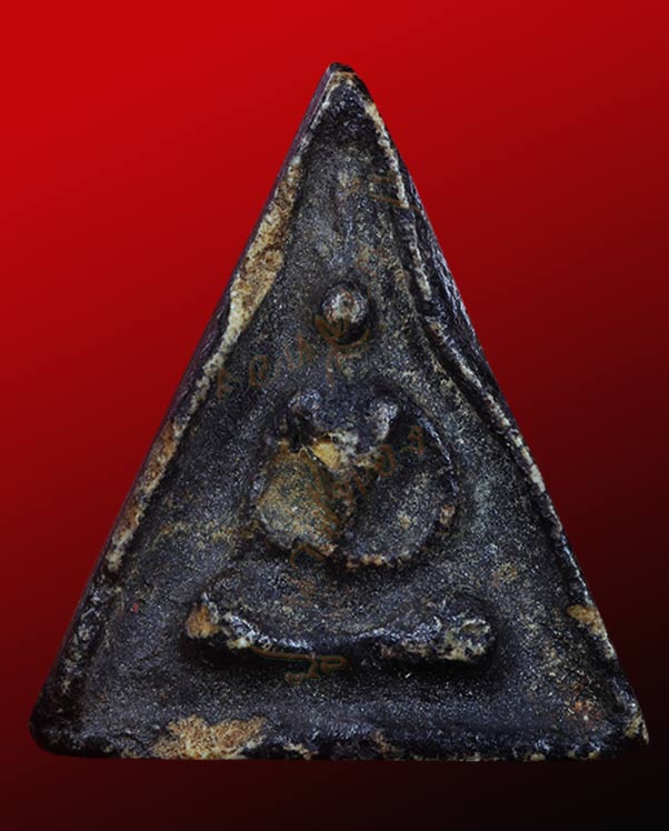 พระเนื้อผง สามเหลี่ยม ไม่ทราบที่