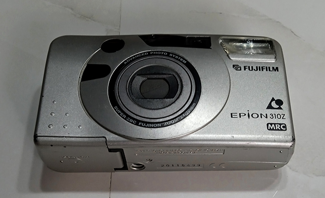 กล้องฟิลม์ FUJI EPION 310Z ขายถูกๆ แบ่งปันกันไปครับ