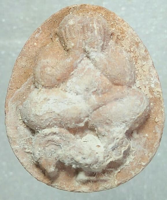 พระปิดตาขี่ไก่ หลังยันต์ วัดยาง กรุงเทพฯ 