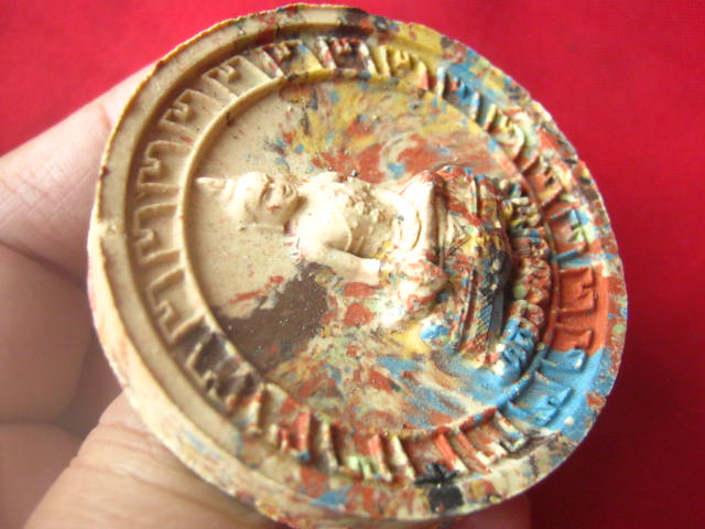 พระเนื้อผงกันครก หลวงพ่อเพ็ง วัดอ้อมน้อย สมุทรสาคร ปี 2550 รุ่นเจริญทรัพย์ เจริญยศ 