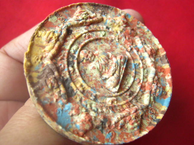 พระเนื้อผงกันครก หลวงพ่อเพ็ง วัดอ้อมน้อย สมุทรสาคร ปี 2550 รุ่นเจริญทรัพย์ เจริญยศ 