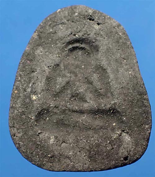 ขายขาดทุน!!!พระปิดตาหลวงปู่เฮี้ยง วัดป่าฯ พ.ศ.๒๕๐๘ พิมพ์ปีกกว้างหลังแบบ+บัตรรับรองพระแท้*267