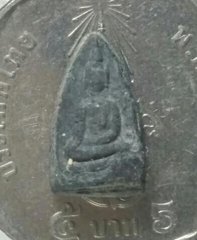 พระพุทธเนื้อผง องค์เล็ก