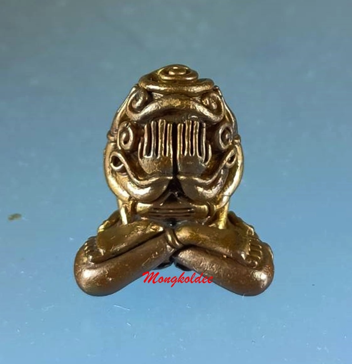 ปิดตาอุตตโม รุ่นไตรมาส 53 หลวงพ่อสาคร วัดหนองกรับ เนื้อชนวน พิมพ์ใหญ่ No.942 สภาพสวย