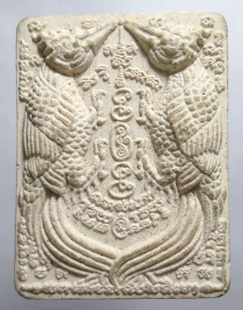 20บาท ..พระผงเทพสาริกาคู่//392