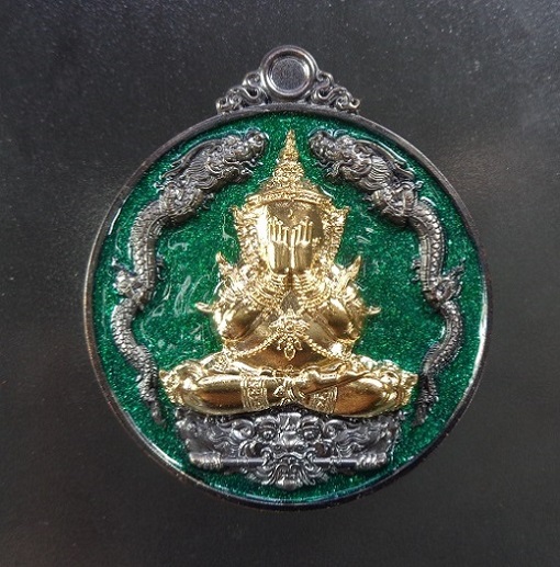 เหรียญพระปิดตามังกรคู่หลวงพ่อพัฒน์ วัดห้วยด้วน จ.นครสวรรค์ เนื้อทองแดงรมดำลงยาเขียว ปี ๒๕๖๕ สวยครับ