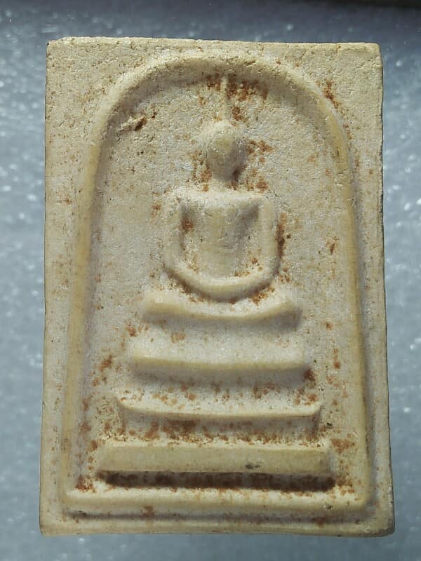 พระสมเด็จหลังพระธาตุพนม เนื้อผง