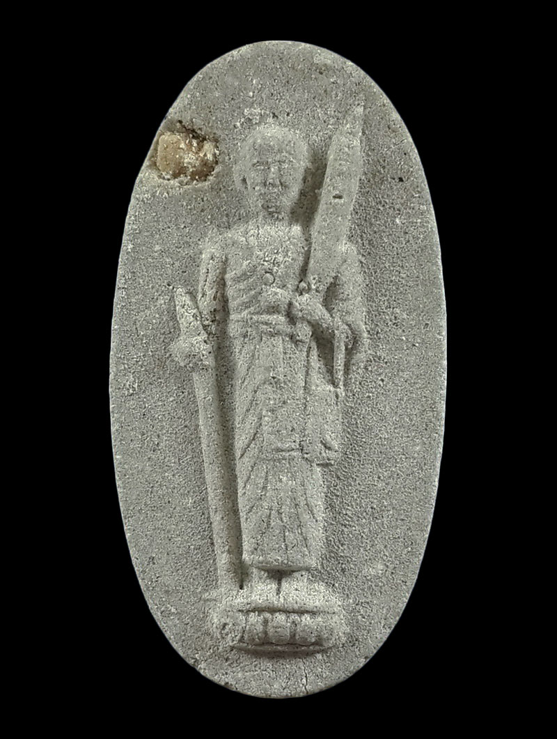 พระผง พระธาตุสิวลี วัดถ้ำรัตนคีรี จ.อุทัยธานี ฝังพระธาตุด้านหน้า 