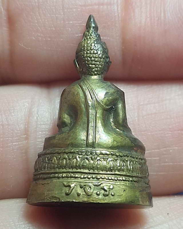 พระกริ่งพระเจ้าเก้าตื้อวัดชิโนรสปี2512ลพ.กวย ลพ.พรหม ลป.โต๊ะ ลพ.สุข วัดโพธิ์ทรายทอง ปลุกเสก