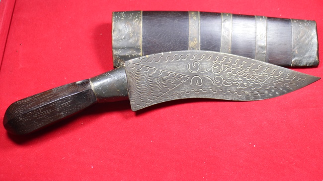 มีดหมอหลวงพ่อรุ่ง วัดหนองสีนวล จังหวัดนครสวรรต์