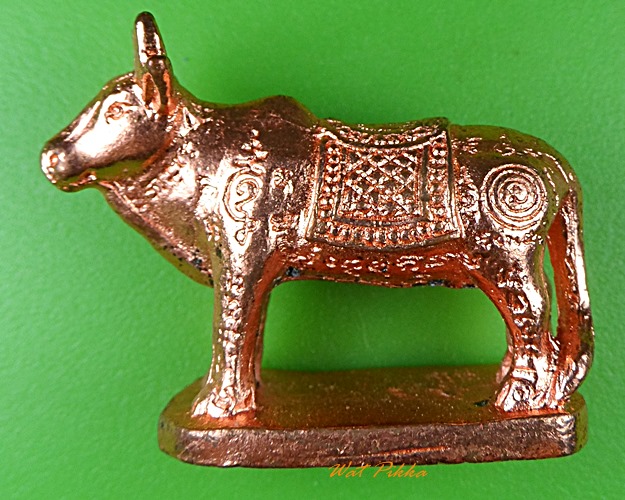 วัวธนูหลวงพ่อแสวง วัดโยธินประดิษฐ์ สมุทรปราการ .2003.*