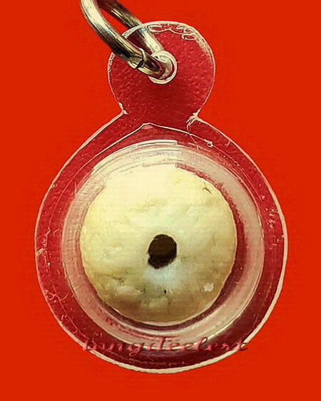 รูปถ่ายหลวงพ่ออุตตมะหลังประคำโทน วัดวังก์วิเวการาม จ.กาญจนบุรี สวยมากค่ะ