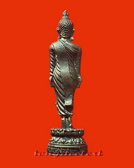 พระพุทธเจ้าปางเปิดโลก หลวงปู่หลิว วัดไร่แตงทอง ปี 2539  ขนาดห้อยคอ สวยมากค่ะ