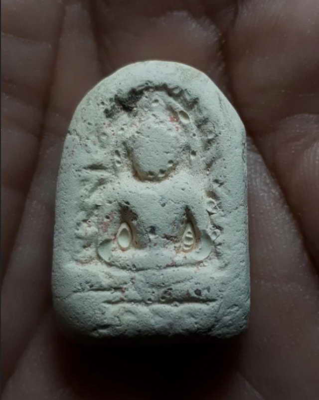 พระซุ๊มกอพิมพ์ใหญ่หลวงปู่ดู่วัดสะแกปี2511