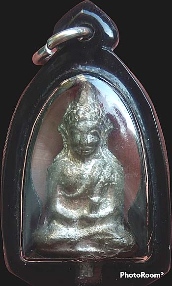 *พระยอดธงอู่ทองออกศึก วัดพระศรีรัตนมหาธาตุ สุพรรณฯ เนื้อชิน*