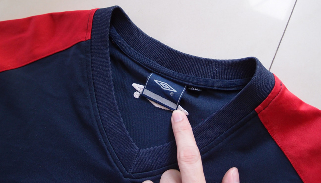 เสื้อ UMBRO ของแท้ ตัวนี้จากอังกฤษ เบอร์ XL