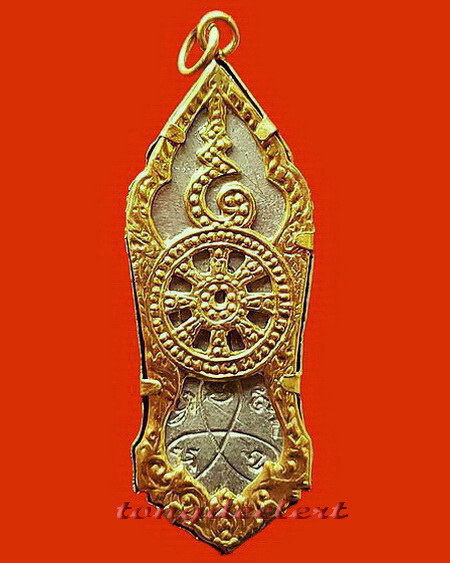 พระลีลา 25 พุทธศตวรรษ เนื้อชิน เลี่ยมเดิมตราธรรมจักร บล็อคพระศกจุด สวยมากค่ะ