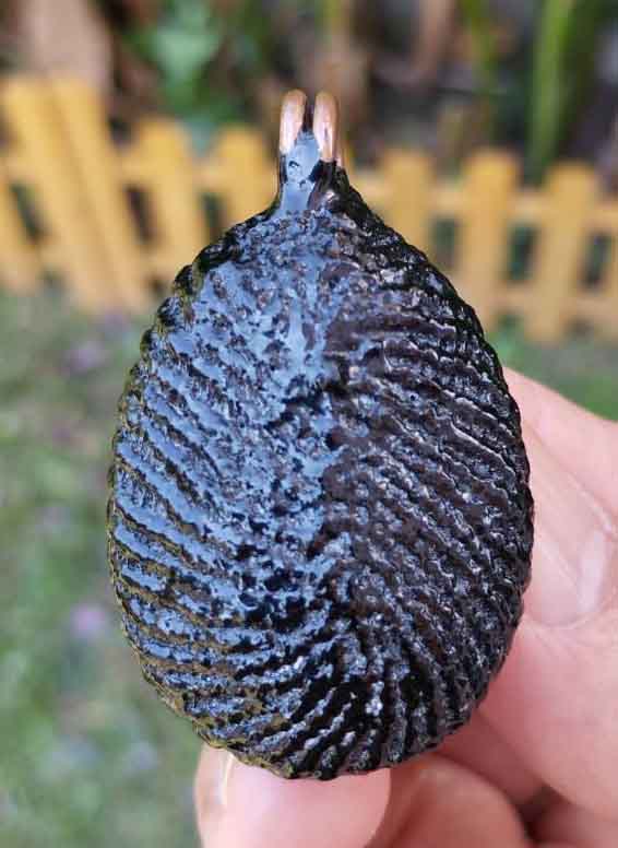 เบี้ยแก้ถัก หลวงปู่เจือ วัดกลางบางแก้ว จังหวัดนครปฐม ปรอทวิ่งดีครับ สวยเดิมๆ หูเดียว รับประกันแท้ตลอ