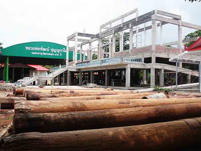 ***จัมโบ้ 1 แผ่น รุปภาพบูชาหลวงพ่อพัฒน์ วัดห้วยด้วน***เคาะเดียว