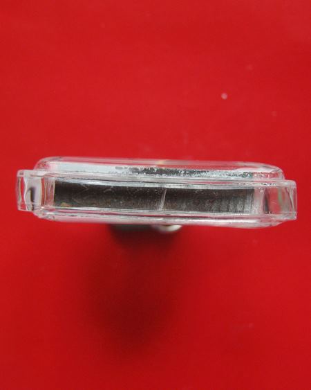 สิงห์แกะจากไม้งิ้วดำ หลวงพ่อแล วัดพระทรง จ.เพชรบุรี สร้างปี 2536 หลวงพ่อแล วัดพระทรง จ.เพชรบุรี 