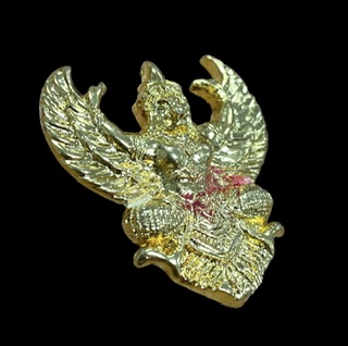 องค์ครุฑ อาจารย์วราห์ วัดโพธิ์ทอง กะไหร่ทอง โคตรรวย ยุคหลัง เจิมแดง...