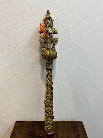 กระบองท้าวเวสสุวรรณ พิมพ์หน้าเทพขนาดบูชา พร้อมกล่องไม้