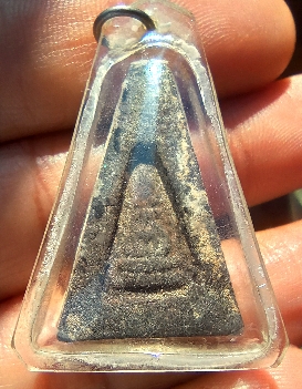 พระผงสุพรรณรุ่นจงอางศึก