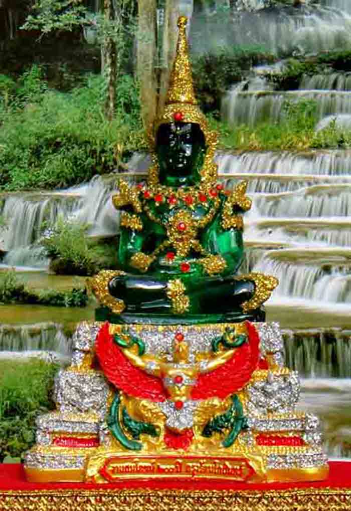 พระแก้วมรกต พิมพ์ทรงเครื่องฤดูร้อน