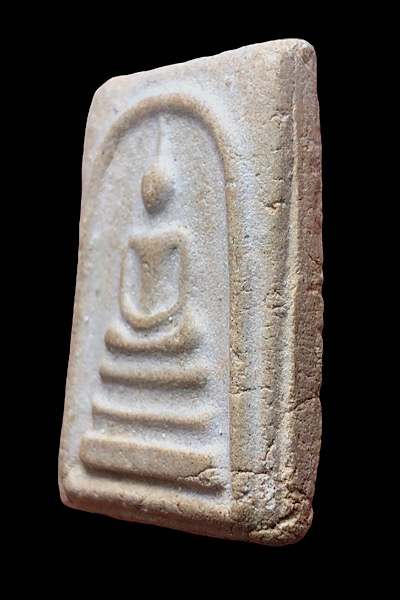 #พระสมเด็จพิมพ์ 3 ชั้น เนื้อผง พระเก่าเนื้อแกร่งตามอายุ สวยสมบูรณ์ ถ่ายรูปจากองค์จริงตามภาพ