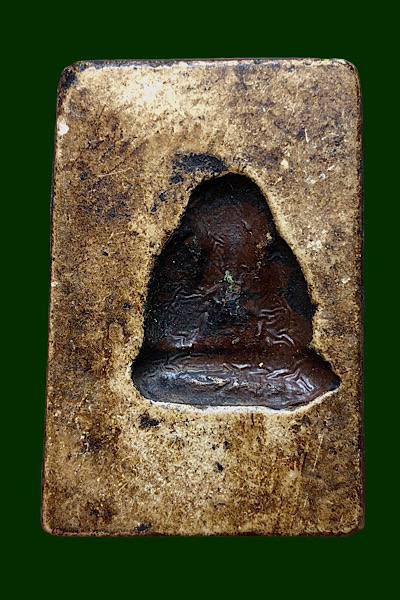 #พระสมเด็จพิมพ์ 3 ชั้น หลังแบบพระปิดตา เนื้อผง ลงรักดำ พระเก่าเนื้อแกร่งตามอายุ