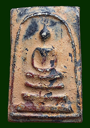 #พระสมเด็จพิมพ์ 3 ชั้น เนื้อผงลงรักปิดทอง พระเก่าเนื้อแกร่งตามอายุ สวยสมบูรณ์