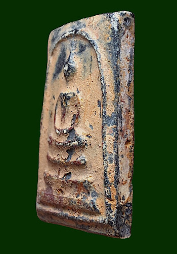 #พระสมเด็จพิมพ์ 3 ชั้น เนื้อผงลงรักปิดทอง พระเก่าเนื้อแกร่งตามอายุ สวยสมบูรณ์