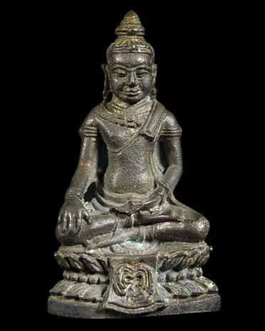 พระกริ่งชัยวัฒน์-พิมพ์บายน (พิมพ์เล็กเนื้อนวะ)หลวงพ่อแพ เขมังกโร วัดพิกุลทอง จ.สิงห์บุรี 