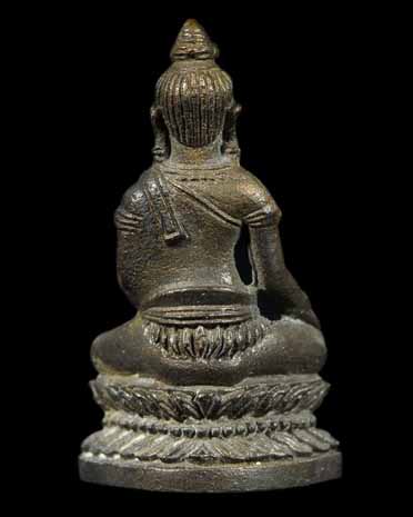 พระกริ่งชัยวัฒน์-พิมพ์บายน (พิมพ์เล็กเนื้อนวะ)หลวงพ่อแพ เขมังกโร วัดพิกุลทอง จ.สิงห์บุรี 