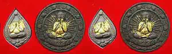 	2 กล่อง 4 องค์***พระปิดตารุ่นเศรษฐีทันใจ เสาร์ห้า หลวงพ่อเณร วัดทุ่งเศรษฐี ๒๕๕๓ เนื้อผงดำปิดทอง