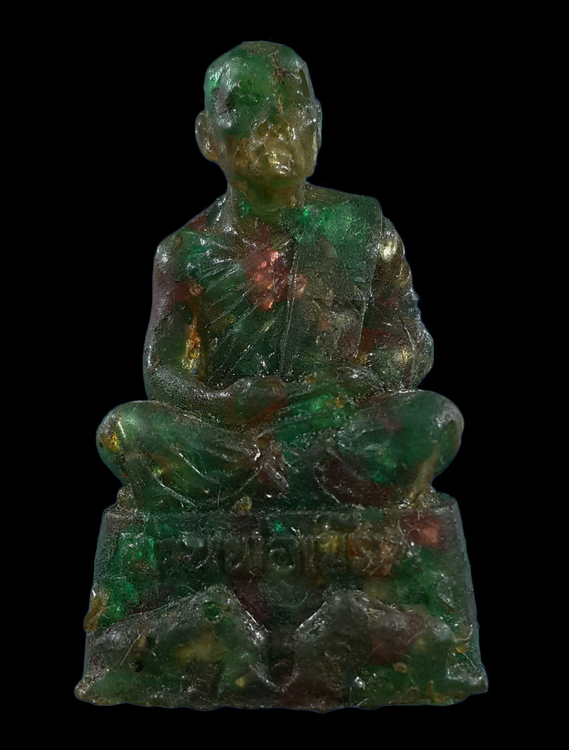 รูปเหมือนเนื้อพลอย ท่านพ่อเขียน วัดกระทิง จ.จันทบุรี 