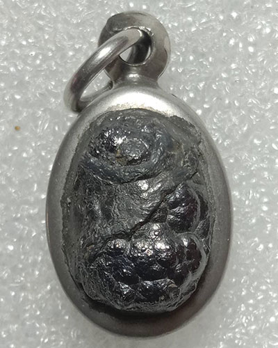 แร่เหล็กไหล ธาตุกายสิทธิ์