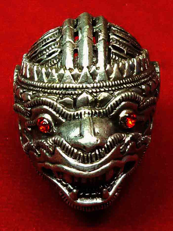 แหวนหนุมาน ตาฝังพลอยแดง หลวงพ่อโฉม วัดเขาปฐวี อุทัยธานี