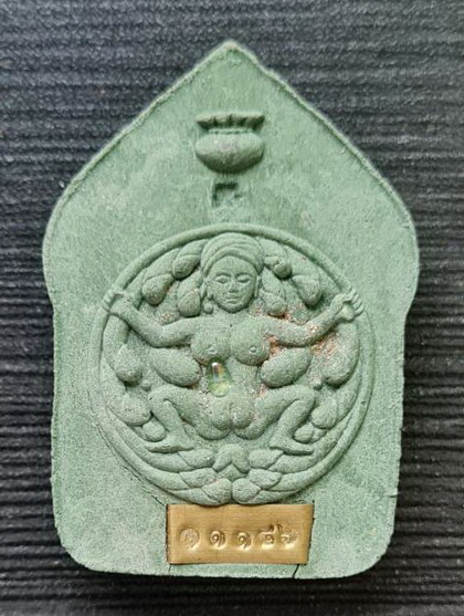 แม่พิมรุ่นแรก ๒๕๖๕...เนื้อเขียว...หลวงปู่อุดมทรัพย์...วัดเวฬุวันธรรมาราม จ.ศรีสะเกษ / กล่องเดิม