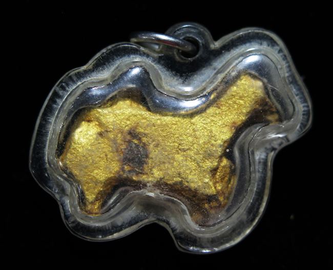 เครื่องรางทางเหนือ เนื้อผงวิเศษ สุดยอดเมตามหาเสน่ห์