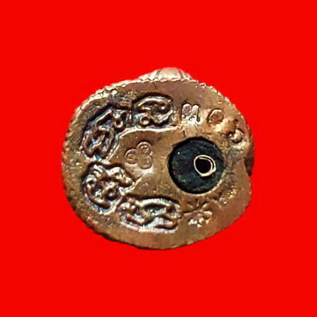 หนุมานมหาปราบ หลวงพ่อชุบ วัดวังกระแจะ รุ่นแรก เนื้อนวโลหะ ฝังตะกรุดเงินอุดผงใต้ฐาน สวยมากค่ะ