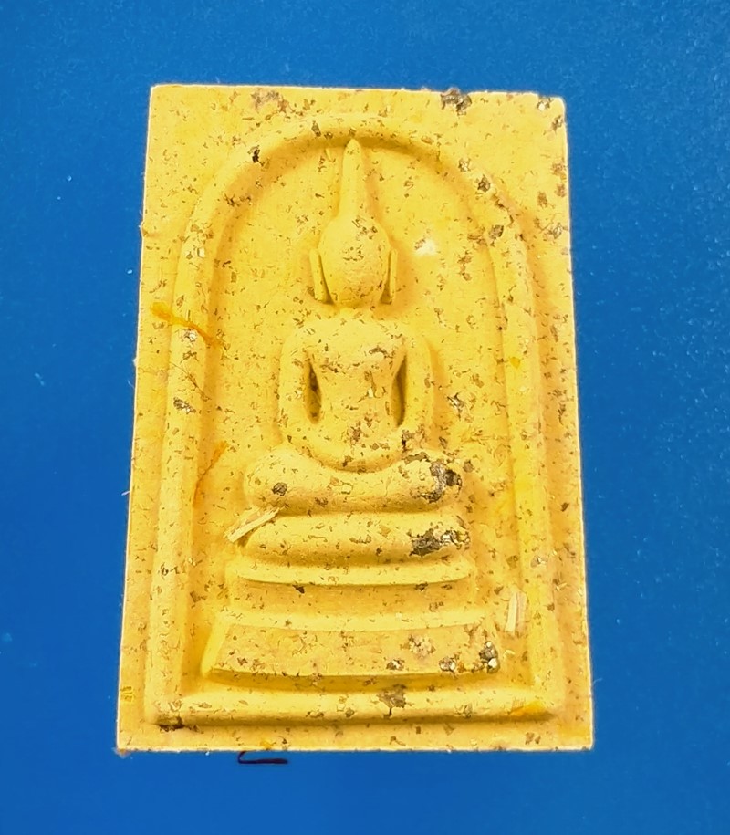 พระสมเด็จ 100 ปี หลวงพ่อพัฒน์ วัดห้วยด้วน เนื้อเกสร จีวรหลวงพ่อพัฒน์ โรยเพชรหน้าทั่ง ชานหมาก