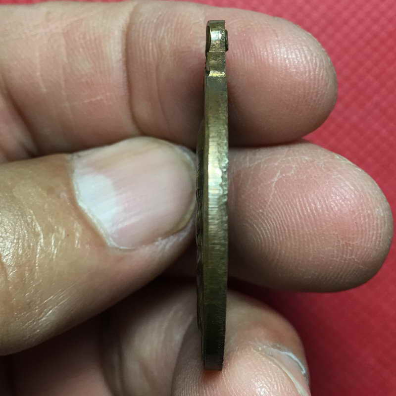 เหรียญหลวงปู่แหวน สุจิณโณ วัดดอยแม่ปั๋ง จ.เชียงใหม่ รุ่นชนะศึก ปี 2520 