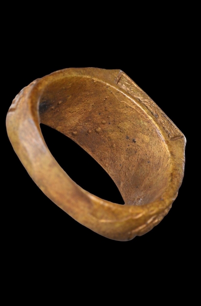 แหวนพระพุทธสี่เหลี่ยม เนื้อโลหะผสม ปี2531 หลวงปู่ดู่ วัดสะแก พร้อมบัตรรับประกันพระแท้