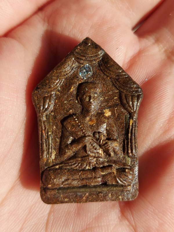 บรมครูหมอเสน่ห์ อ.ประเทือง อินทอง องค์กรรมการ เนื้อว่านสวยๆ ฝังเพชร