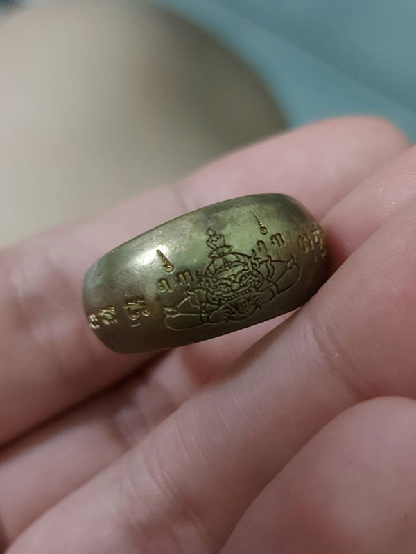 แหวน104ปีมหามงคล พ่อท่านอิ่ม วัดทุ่งนาใหม่ เนื้อทองเหลือง ขนาด62