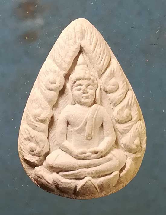 หยดน้ำ หลวงพ่อสิมมา วัดบ้านหมอ สระบุรี