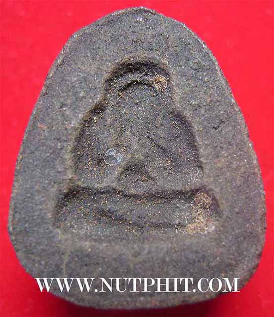 พระปิดตาหลวงปู่เฮี้ยง วัดป่าฯ พ.ศ.๒๕๐๕ พิมพ์หลังแบบ+บัตรรับรองพระแท้*24