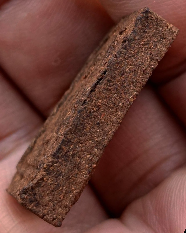 พระเนื้อว่านผสมชานหมาก หลวงพ่อขาว หลังหลวงพ่อเมตตาหลวง วัดเทพพิทักษ์ปุณณาราม จ.นครราชสีมา ศิษย์อาวุโ